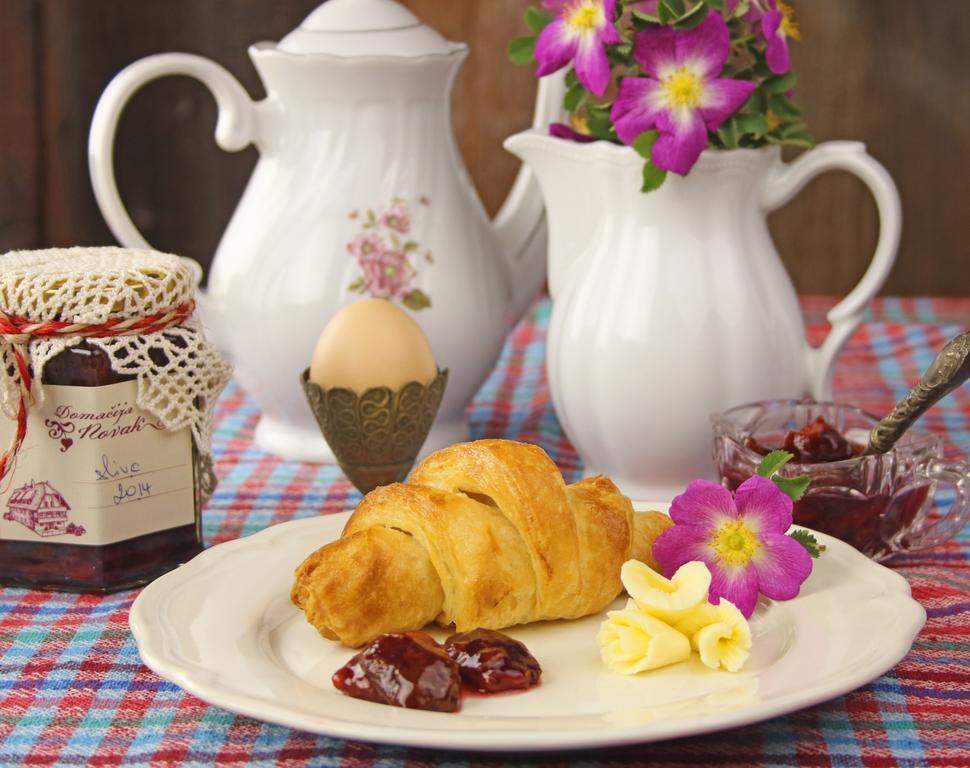Guesthouse Novak Dvor Екстериор снимка